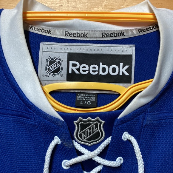 Toronto Maple Leafs Morgan Rielly Jersey - Picture 9 of 10